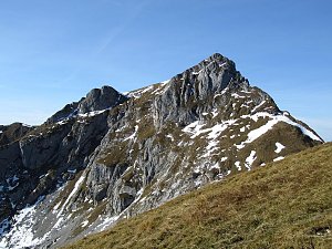 Výstup na Hochiss, nejvyšší vrchol pohoří Rofan v Tyrolsku