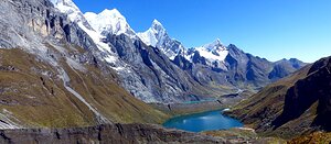 Okruh pohořím Cordillera Huayhuash v Peru